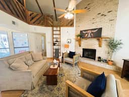 Jacksonville Bungalow - Image 2