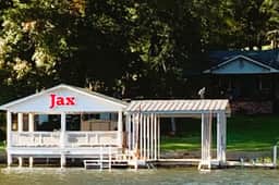 Jax's Lake House - Image 5