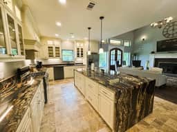 Luxe at Pinnacle - Image 5