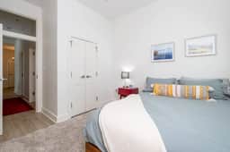 Luxury at River Market - Image 5