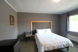 The Grand at 1611 Residences - Image 3