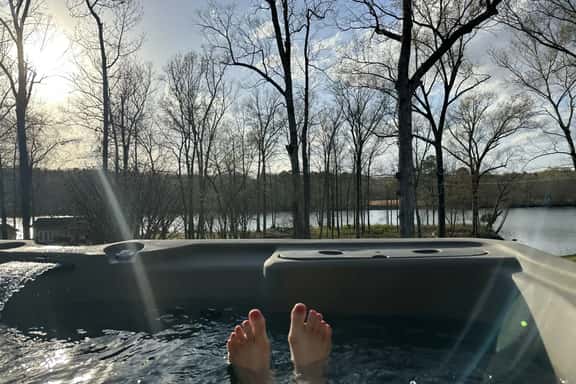 Blue Moon Lake House at Diamondhead Resort - Image 1