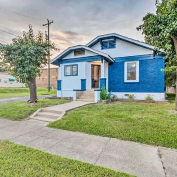 4 Bedroom close to everything. - Image 1