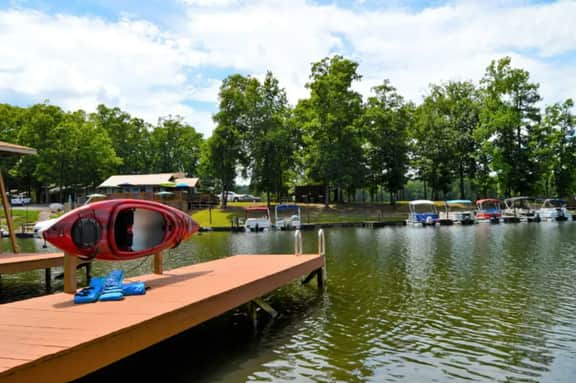 Amazing Lakefront Getaway - Image 2