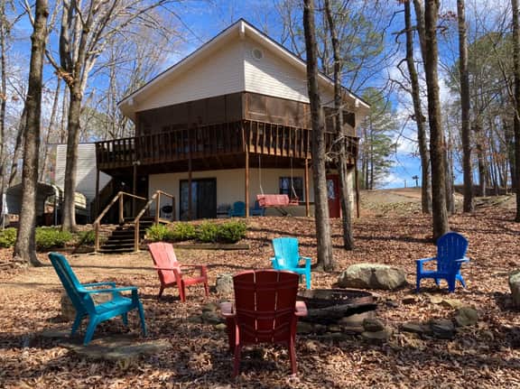 Aunt Pattie's Lake House - Image 2
