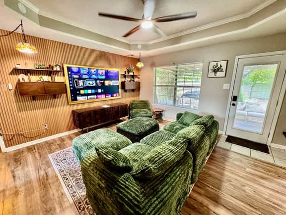 Cozy Cabot 3 bedroom - Image 3