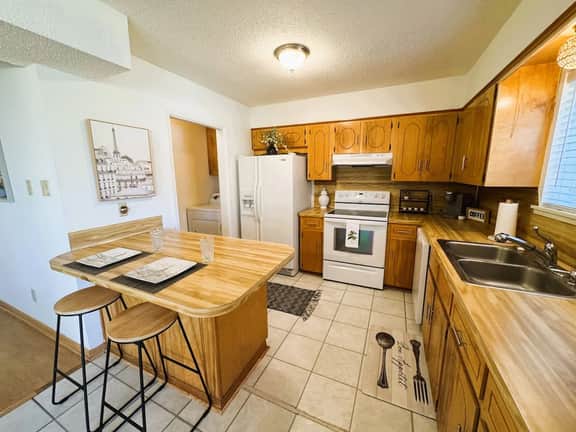 Jacksonville Bungalow - Image 5