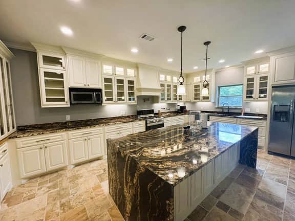 Luxe at Pinnacle - Image 4