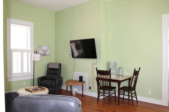 Super Cute 2BR - Image 3