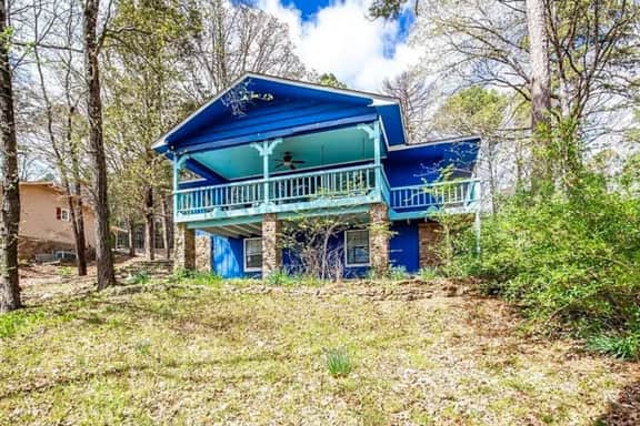 The Blue House at Greers Ferry Lake - Image 3
