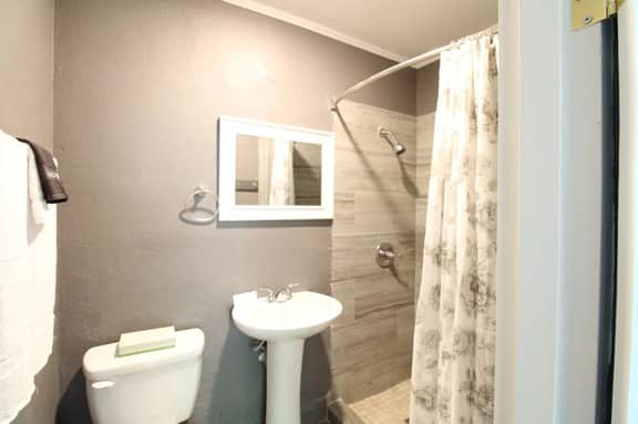 The Ozark at 1611 Residences - Image 3