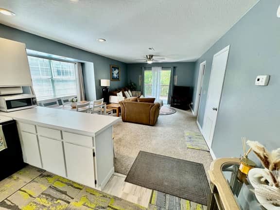 SDC Ground Level Condo - Image 5