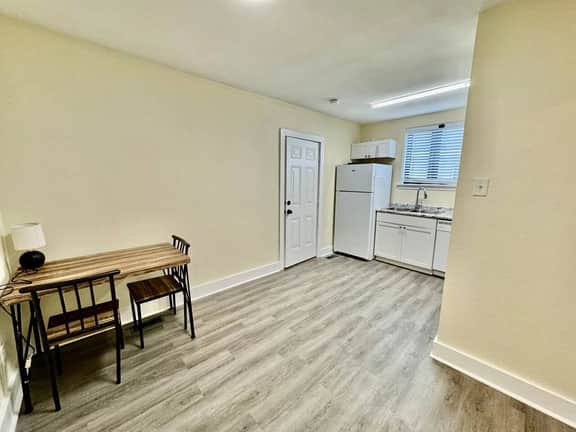 1 Bedroom in NLR - Image 4