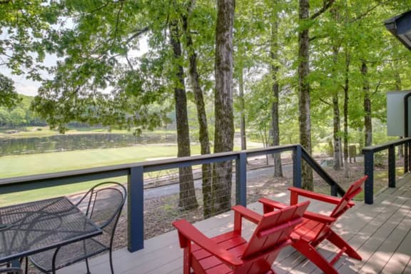 Condo on the Green - Image 1